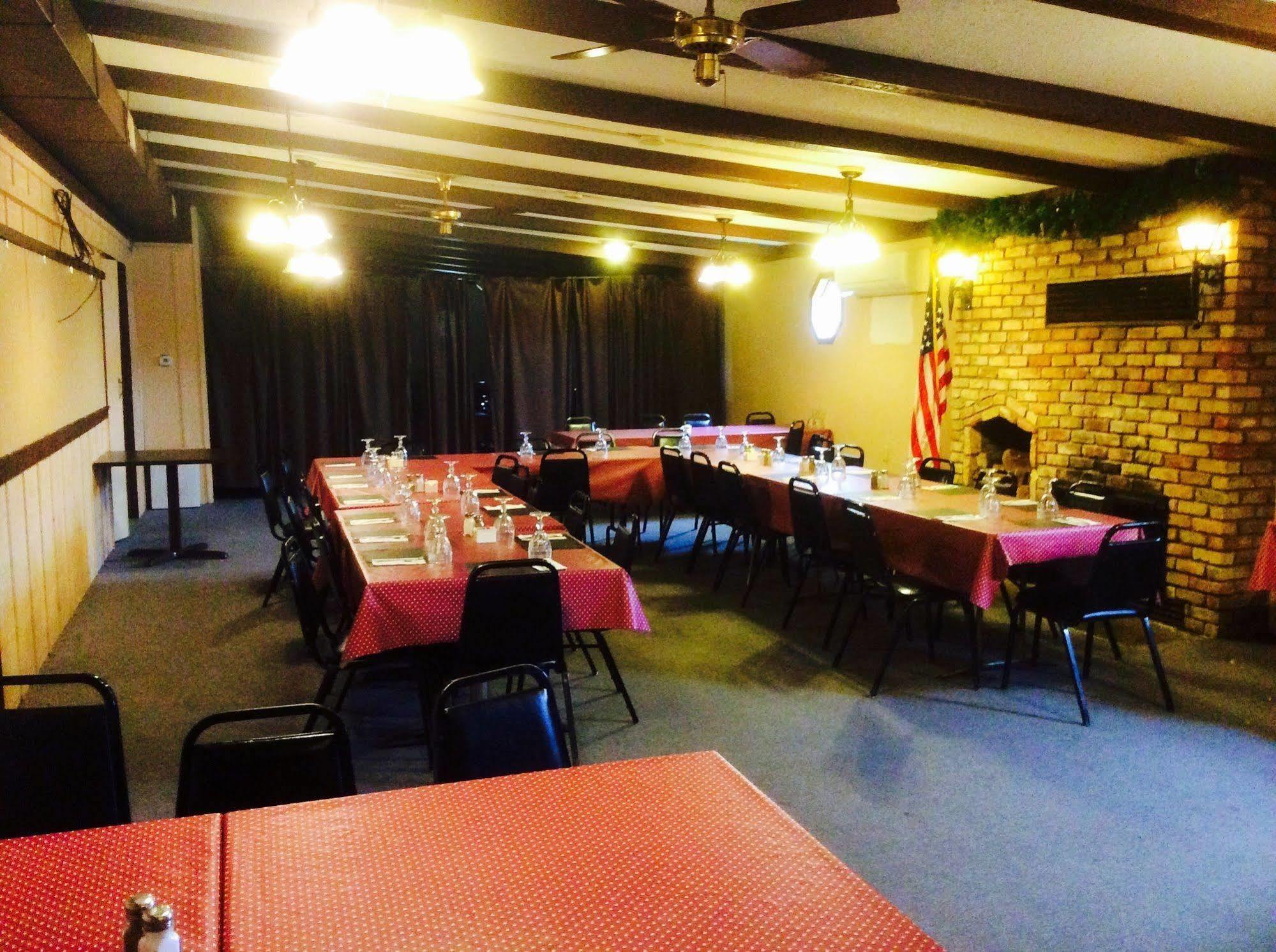 Forty Club Inn Deerwood Luaran gambar
