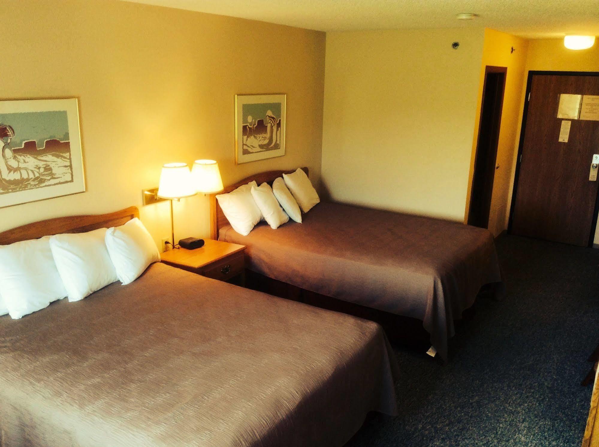 Forty Club Inn Deerwood Luaran gambar